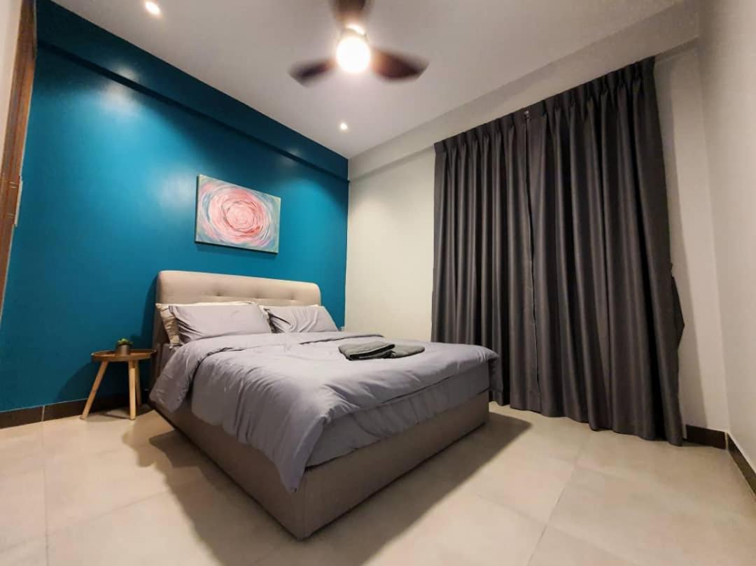 Santubong Suites B Just Like Home Damai Kuching Exterior photo