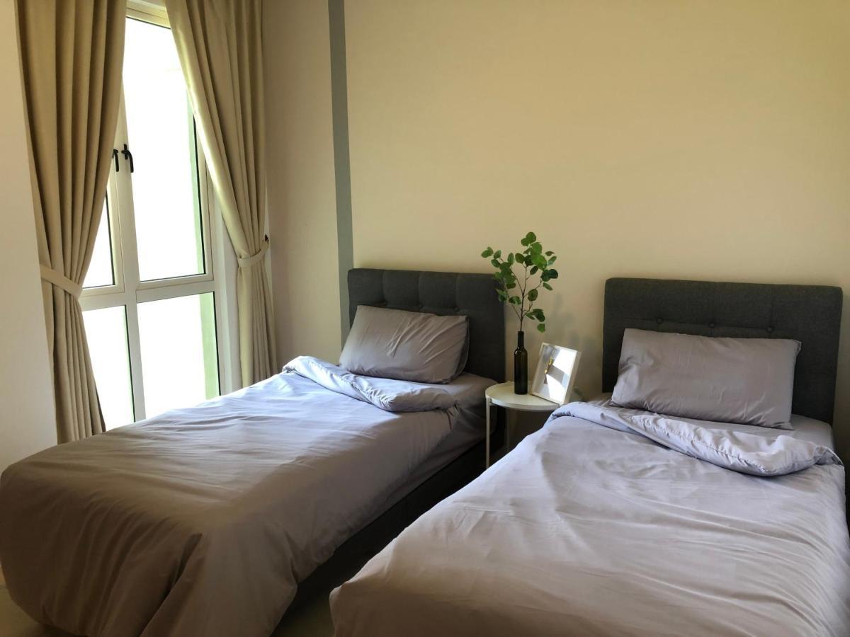 Santubong Suites B Just Like Home Damai Kuching Exterior photo