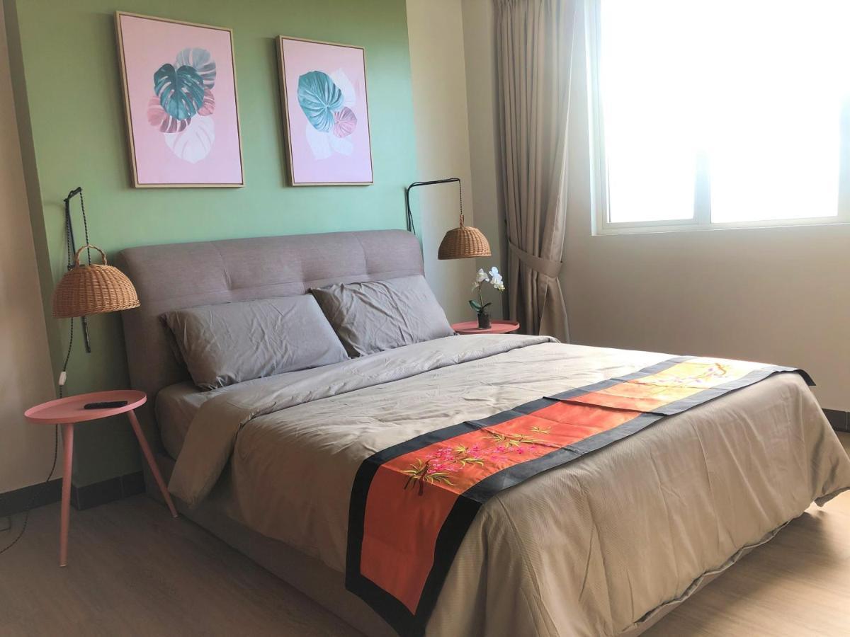 Santubong Suites B Just Like Home Damai Kuching Exterior photo