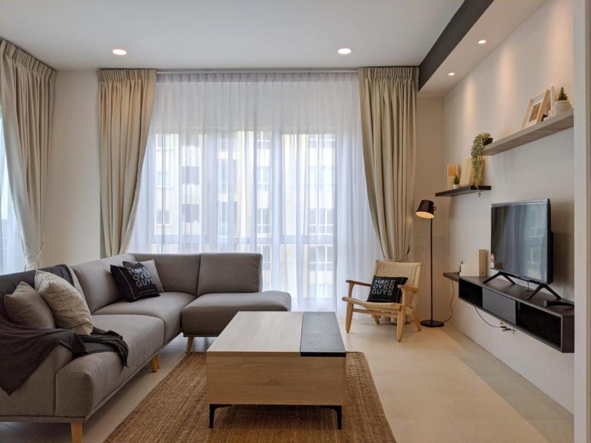 Santubong Suites B Just Like Home Damai Kuching Exterior photo