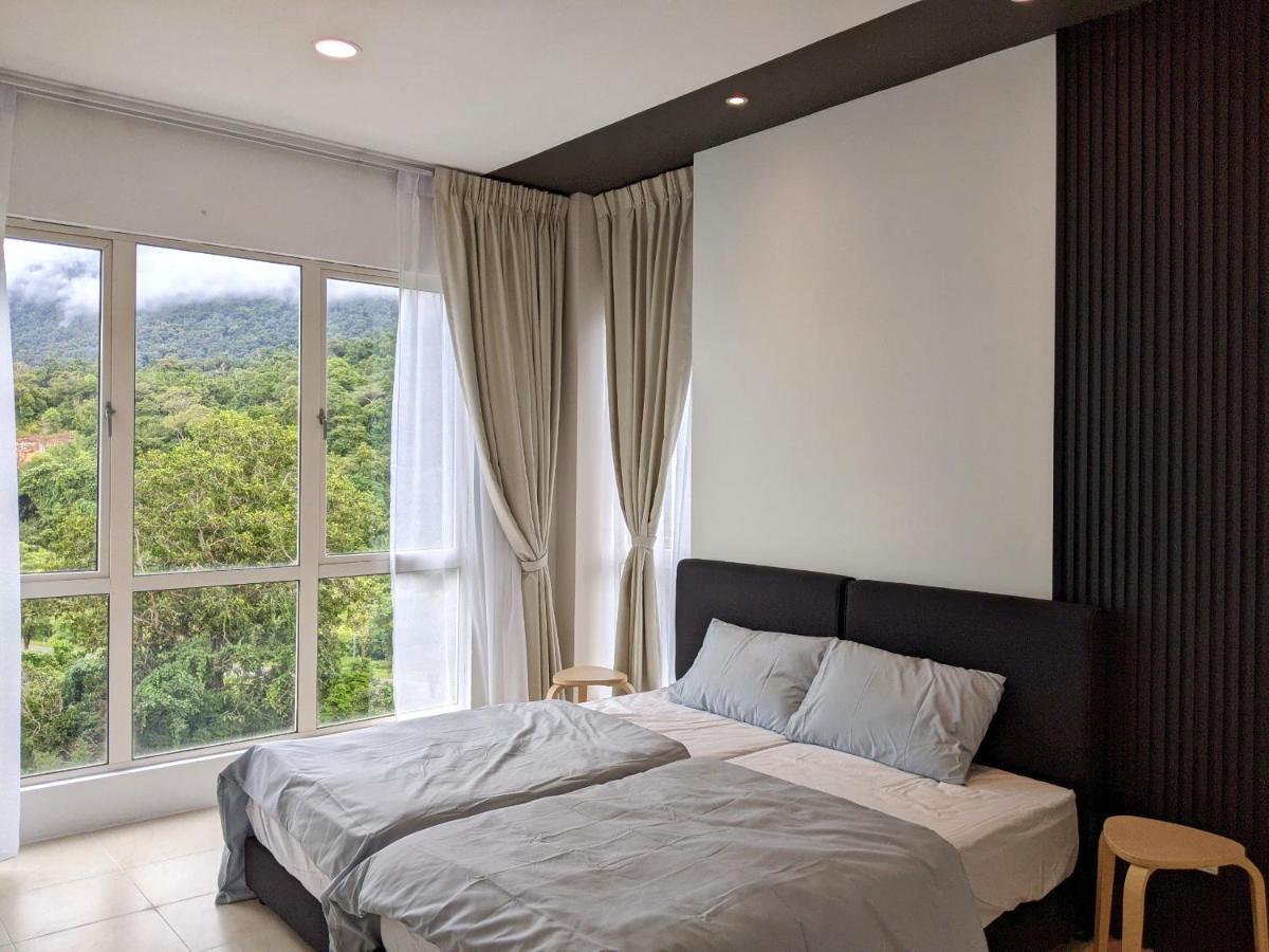 Santubong Suites B Just Like Home Damai Kuching Exterior photo