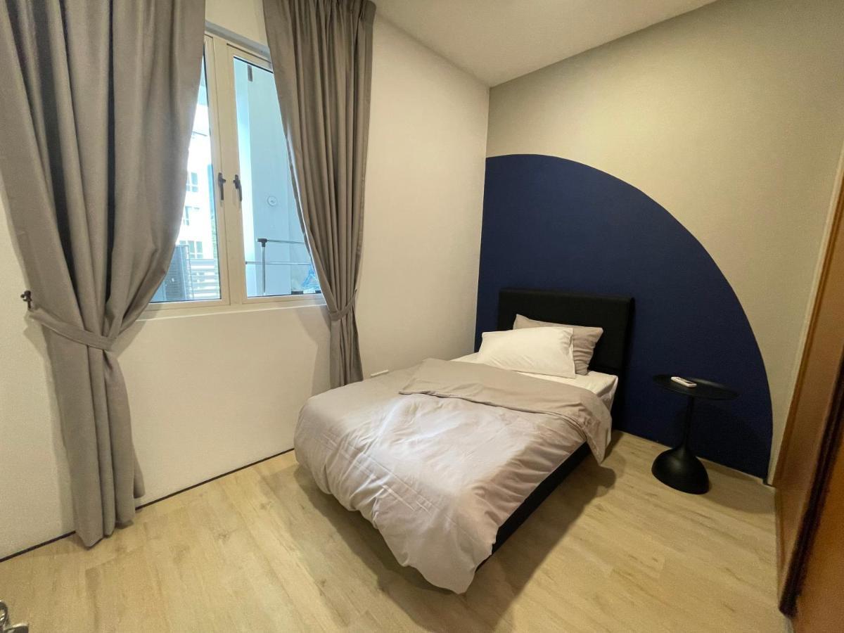 Santubong Suites B Just Like Home Damai Kuching Exterior photo