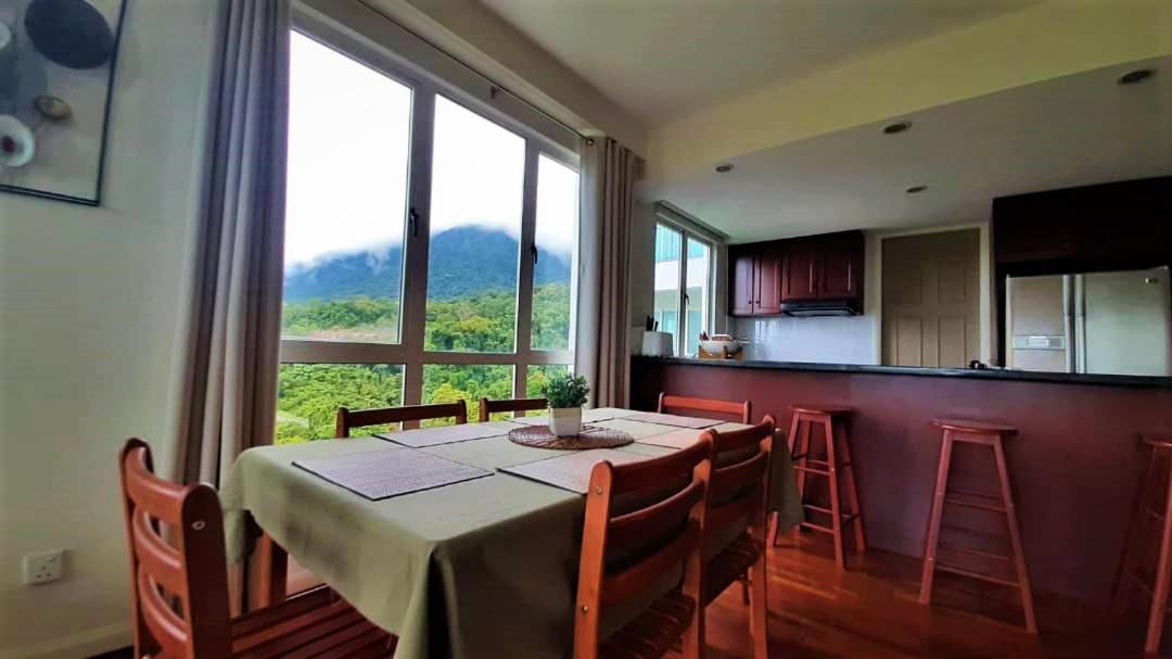 Santubong Suites B Just Like Home Damai Kuching Exterior photo