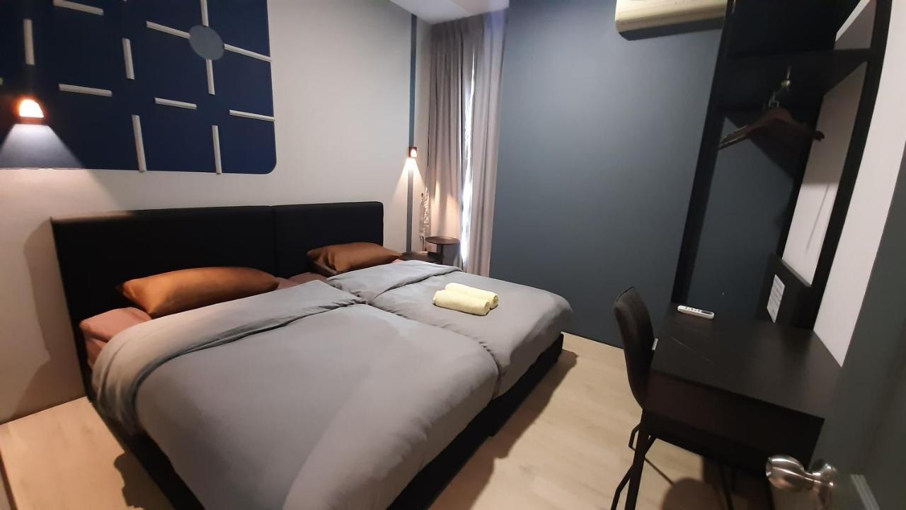 Santubong Suites B Just Like Home Damai Kuching Exterior photo