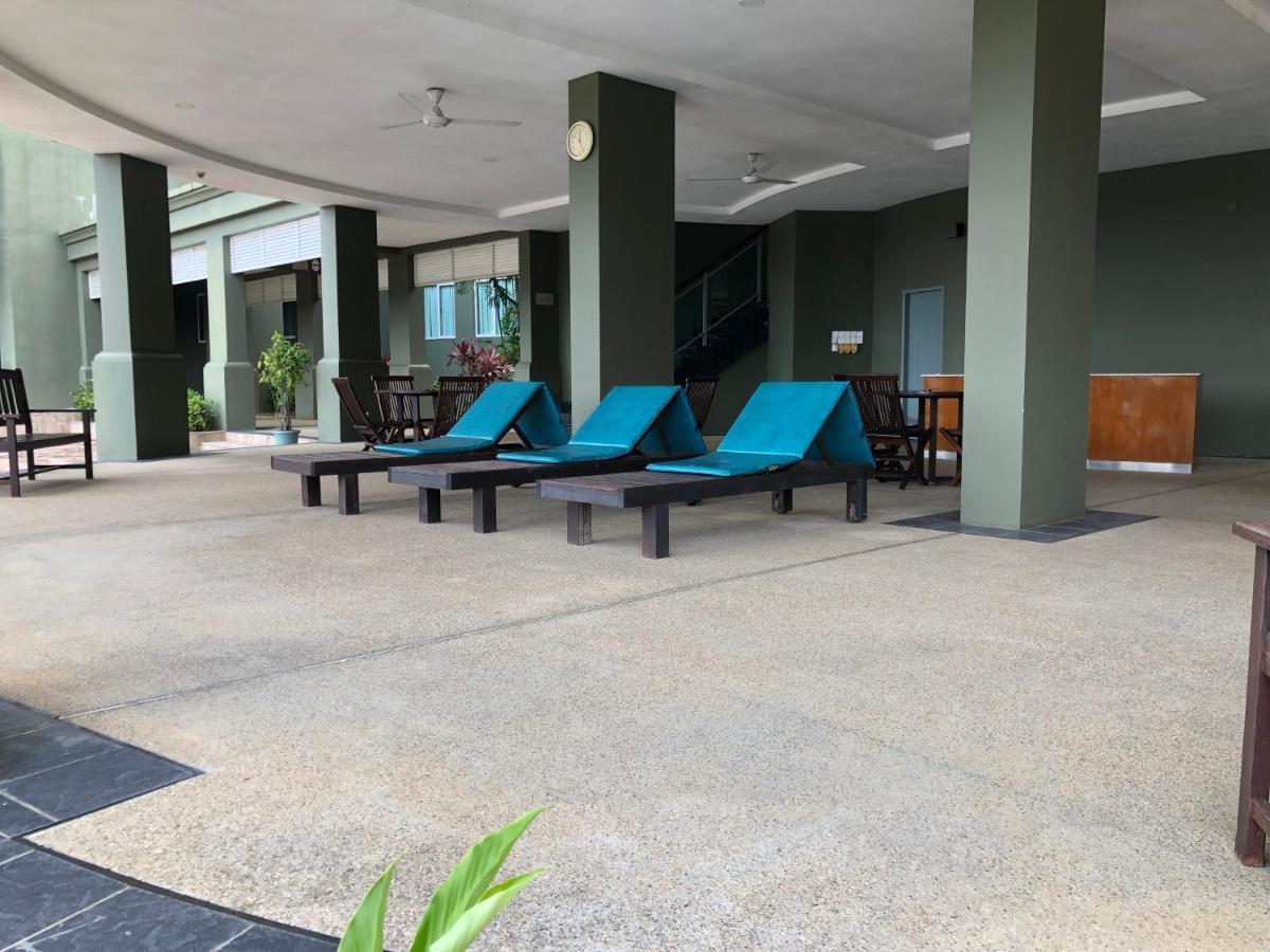 Santubong Suites B Just Like Home Damai Kuching Exterior photo